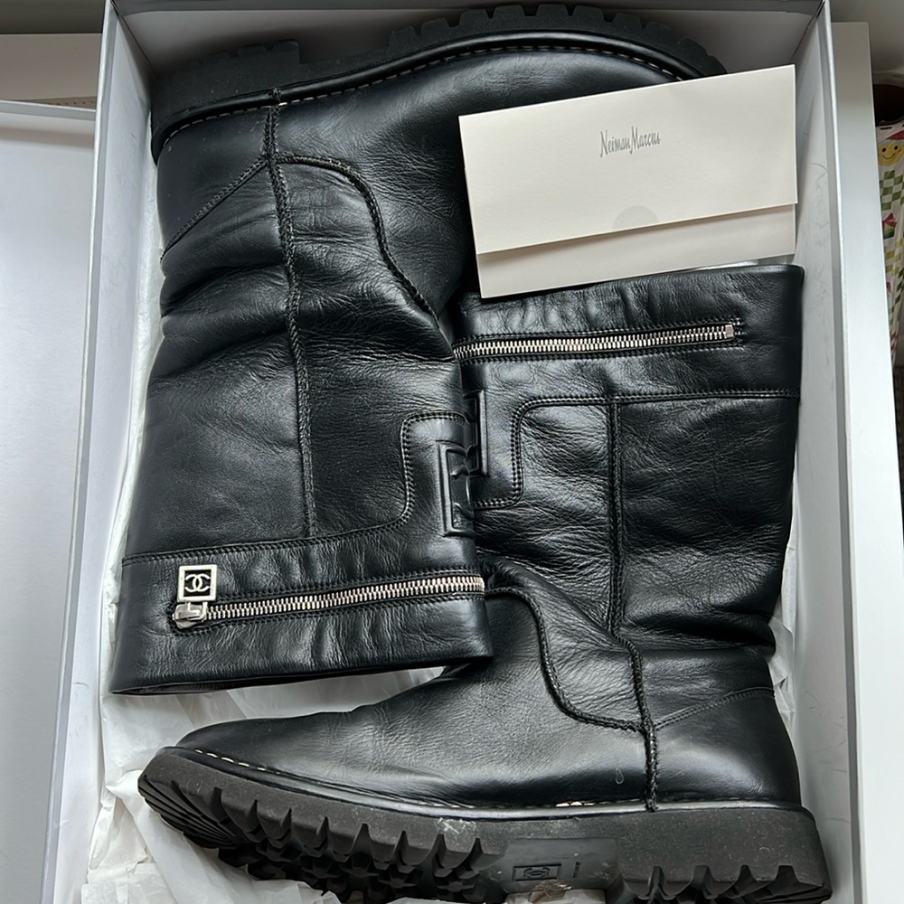 Chanel winter boots